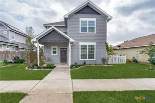 153 Lark Hill Rd, Floresville, TX 78114 - Photo 2