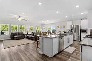 597 Summersweet Rd, New Braunfels, TX 78130 - Photo 10