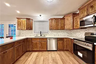 1801 College Dr, Victoria, TX 77901 - Photo 14