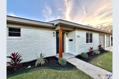 1801 College Drive, Victoria, TX 77901 - Photo 2