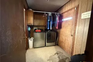 1209 W Ave A, Lampasas, TX 76550 - Photo 8