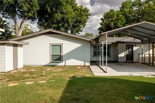 811 Nixon St, Lockhart, TX 78644 - Photo 44