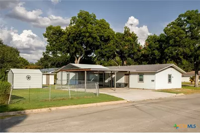 811 Nixon Street, Lockhart, TX 78644 - Photo 46