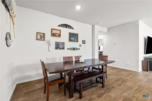 302 N Richland Dr, Lockhart, TX 78644 - Photo 4