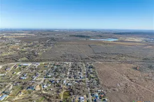 5225 FM2001, Buda, TX 78610 - Photo 4