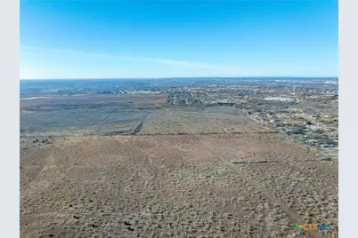 5225 Fm 2001, Buda, TX 78610 - Photo 32