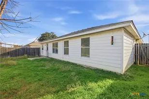 1012 Muelhause St, Belton, TX 76513 - Photo 24