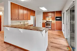 808 Taos Dr, Victoria, TX 77904 - Photo 8