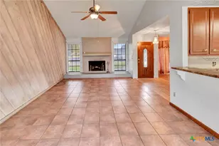 808 Taos Dr, Victoria, TX 77904 - Photo 6