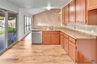 808 Taos Drive, Victoria, TX 77904 - Photo 10