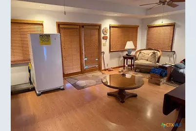 184 Russell Road, Victoria, TX 77904 - Photo 6