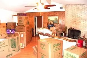 184 Russell Rd, Victoria, TX 77904 - Photo 8