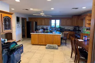 184 Russell Rd, Victoria, TX 77904 - Photo 4