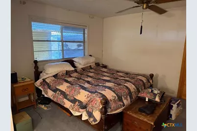 184 Russell Road, Victoria, TX 77904 - Photo 12