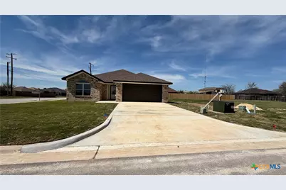 2005 Blackhawk Loop, Belton, TX 76513 - Photo 2