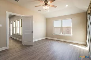 2005 Blackhawk Loop, Belton, TX 76513 - Photo 14