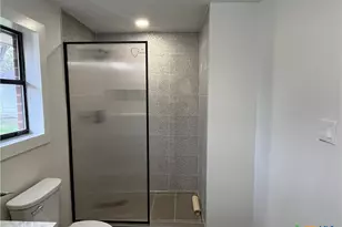 420 El Camino Real St, Port Lavaca, TX 77979 - Photo 8