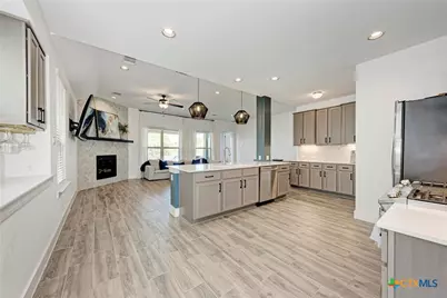 521 Elm Green Street, Hutto, TX 78634 - Photo 8