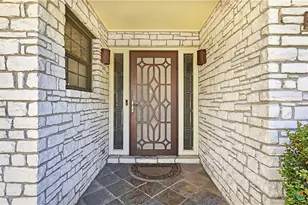 132 W Outer Dr, Canyon Lake, TX 78133 - Photo 2
