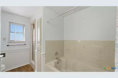 132 W Outer Drive, Canyon Lake, TX 78133 - Photo 24