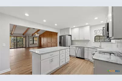 132 W Outer Drive, Canyon Lake, TX 78133 - Photo 12