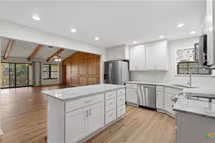 132 W Outer Dr, Canyon Lake, TX 78133 - Photo 12