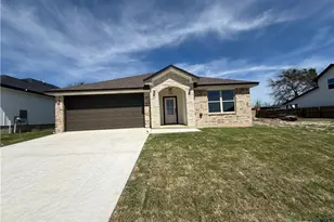2123 Blackhawk Loop, Belton, TX 76513 - Photo 2