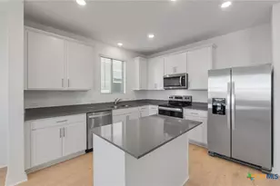 140 Green Berets Bnd, Jarrell, TX 76537 - Photo 8