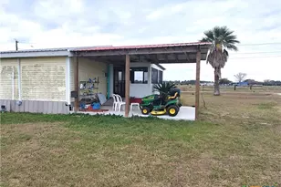 95 Kellie Ln, Seadrift, TX 77983 - Photo 6