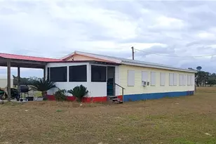 95 Kellie Ln, Seadrift, TX 77983 - Photo 1