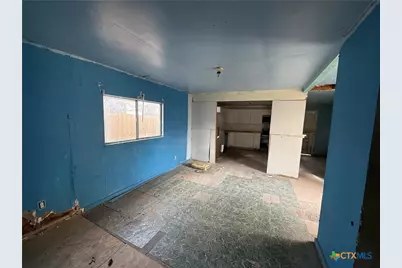 416 Avenue C, Seguin, TX 78155 - Photo 8