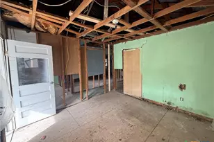 416 Avenue C, Seguin, TX 78155 - Photo 4