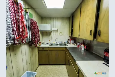 802 W Jackson Street, El Campo, TX 77437 - Photo 34