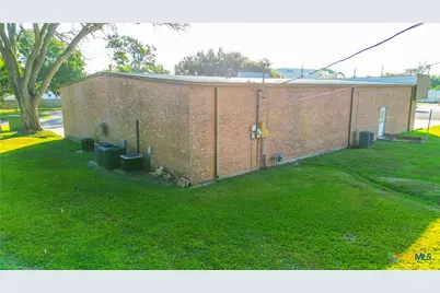 802 W Jackson Street, El Campo, TX 77437 - Photo 6