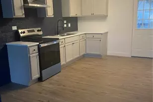 955 University Ln, Seguin, TX 78155 - Photo 6