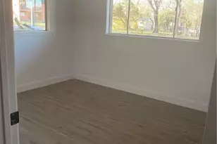 955 University Ln, Seguin, TX 78155 - Photo 12