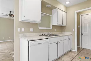 4621 Calle Olmo, Temple, TX 76502 - Photo 10