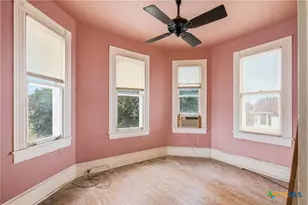 1208 N Moody St, Victoria, TX 77901 - Photo 16