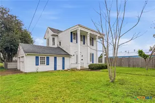 1208 N Moody St, Victoria, TX 77901 - Photo 2