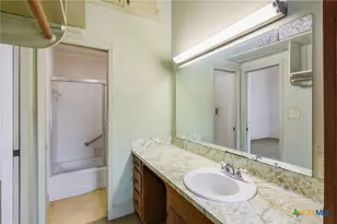 1208 N Moody St, Victoria, TX 77901 - Photo 14