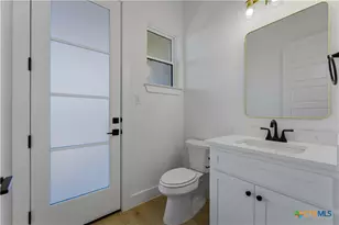 1552 Vintage Way, New Braunfels, TX 78132 - Photo 32