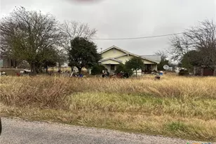 2556 Luther Curtis Rd, Troy, TX 76579 - Photo 2