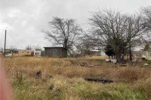 2556 Luther Curtis Rd, Troy, TX 76579 - Photo 4