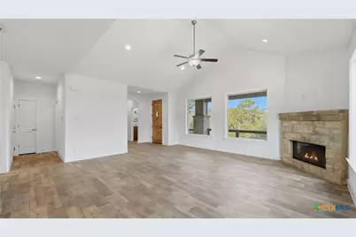 1039 Primrose Path, Canyon Lake, TX 78133 - Photo 6