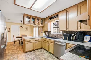 314 Kelly Dr, Victoria, TX 77904 - Photo 6