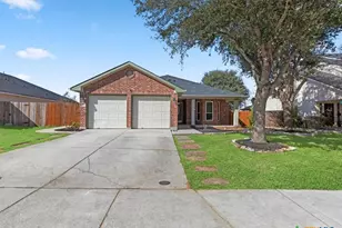 416 Roadrunner Ave, New Braunfels, TX 78130 - Photo 1