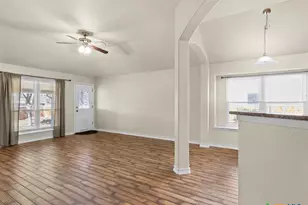 416 Roadrunner Ave, New Braunfels, TX 78130 - Photo 6