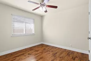 416 Roadrunner Ave, New Braunfels, TX 78130 - Photo 14