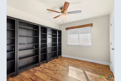 416 Roadrunner Avenue, New Braunfels, TX 78130 - Photo 16