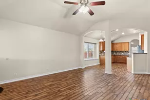 416 Roadrunner Ave, New Braunfels, TX 78130 - Photo 4